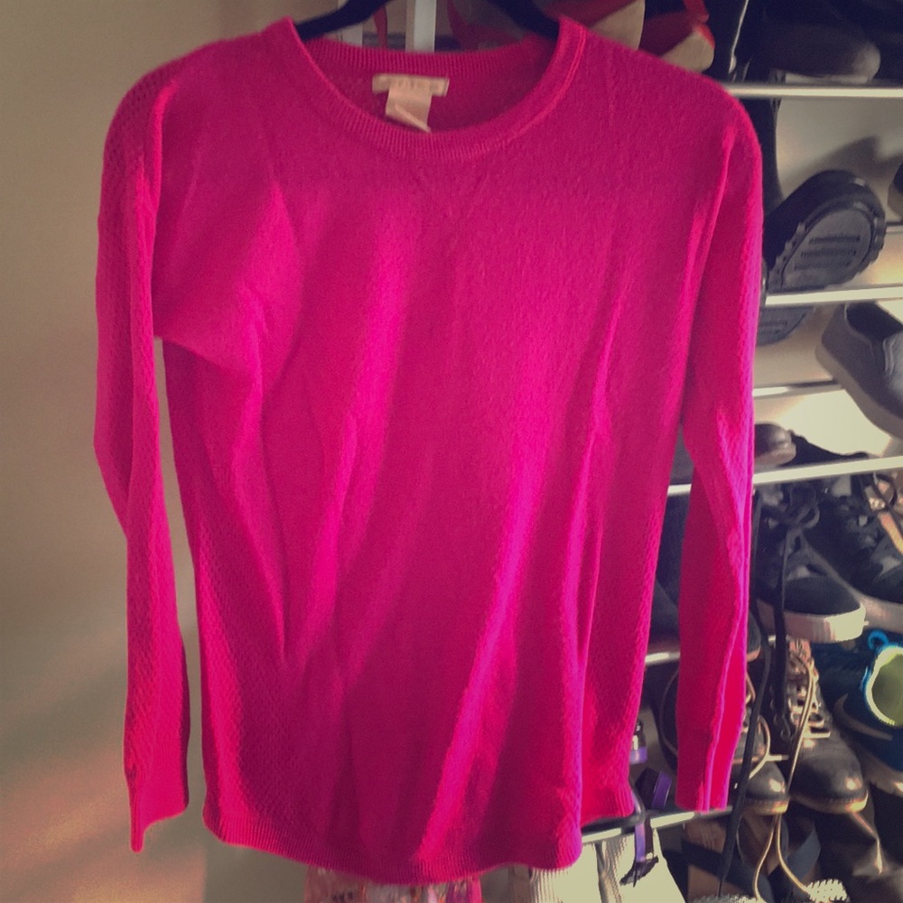 Bright pink sweater LIKE NEW